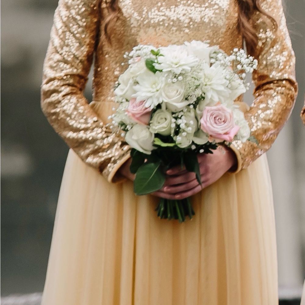Elegant Gold Sequin Dress